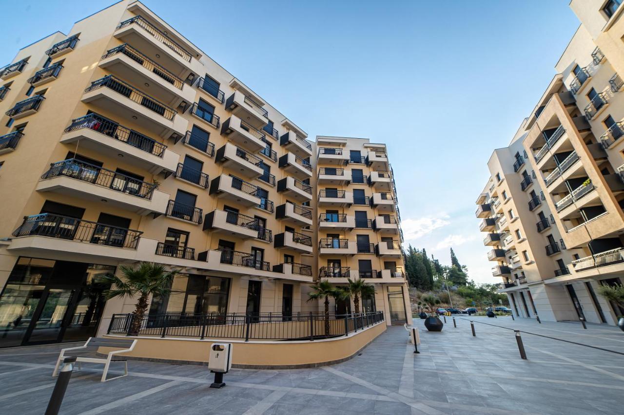 Apartments Tulip ポドゴリツァ エクステリア 写真