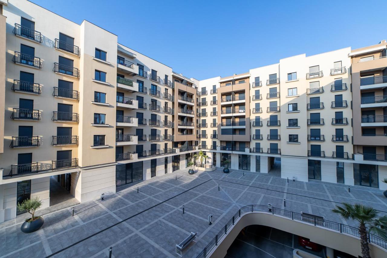 Apartments Tulip ポドゴリツァ エクステリア 写真