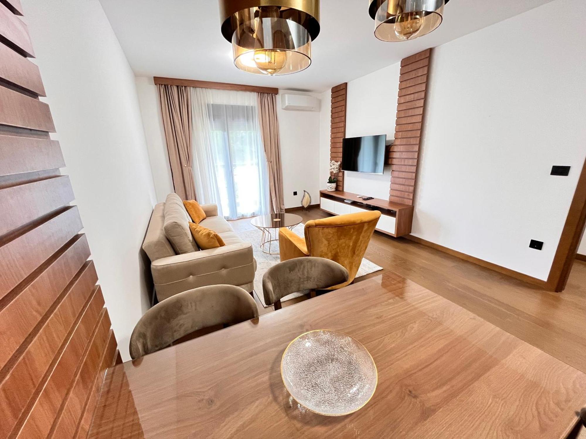 Apartments Tulip ポドゴリツァ エクステリア 写真