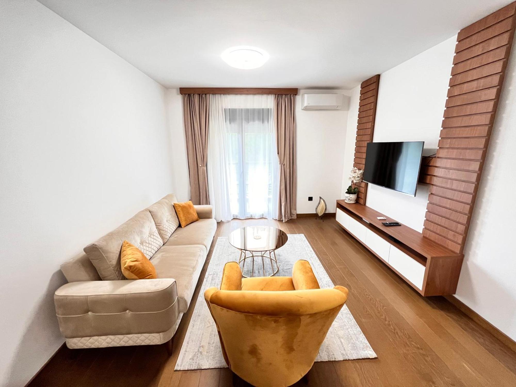 Apartments Tulip ポドゴリツァ エクステリア 写真
